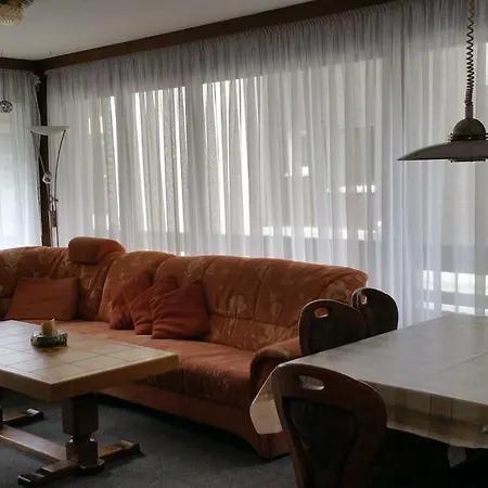 Ferienwohnung * ツェルマット